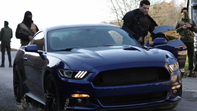 Ramo'nun Arabası Ford Mustang